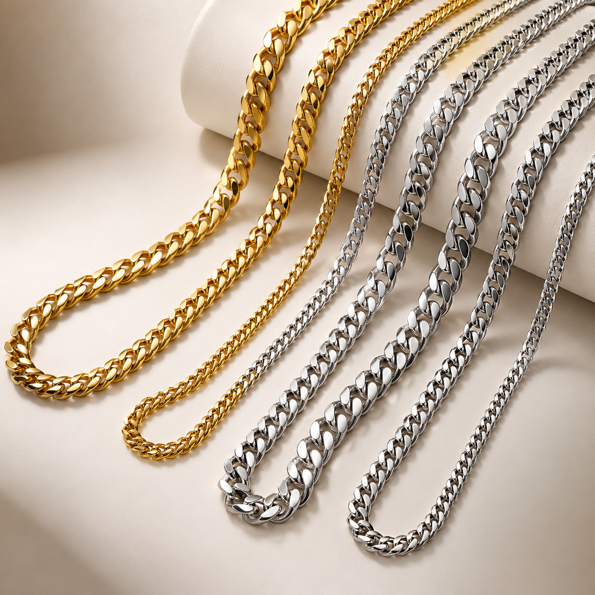 The Veyron Link Necklace