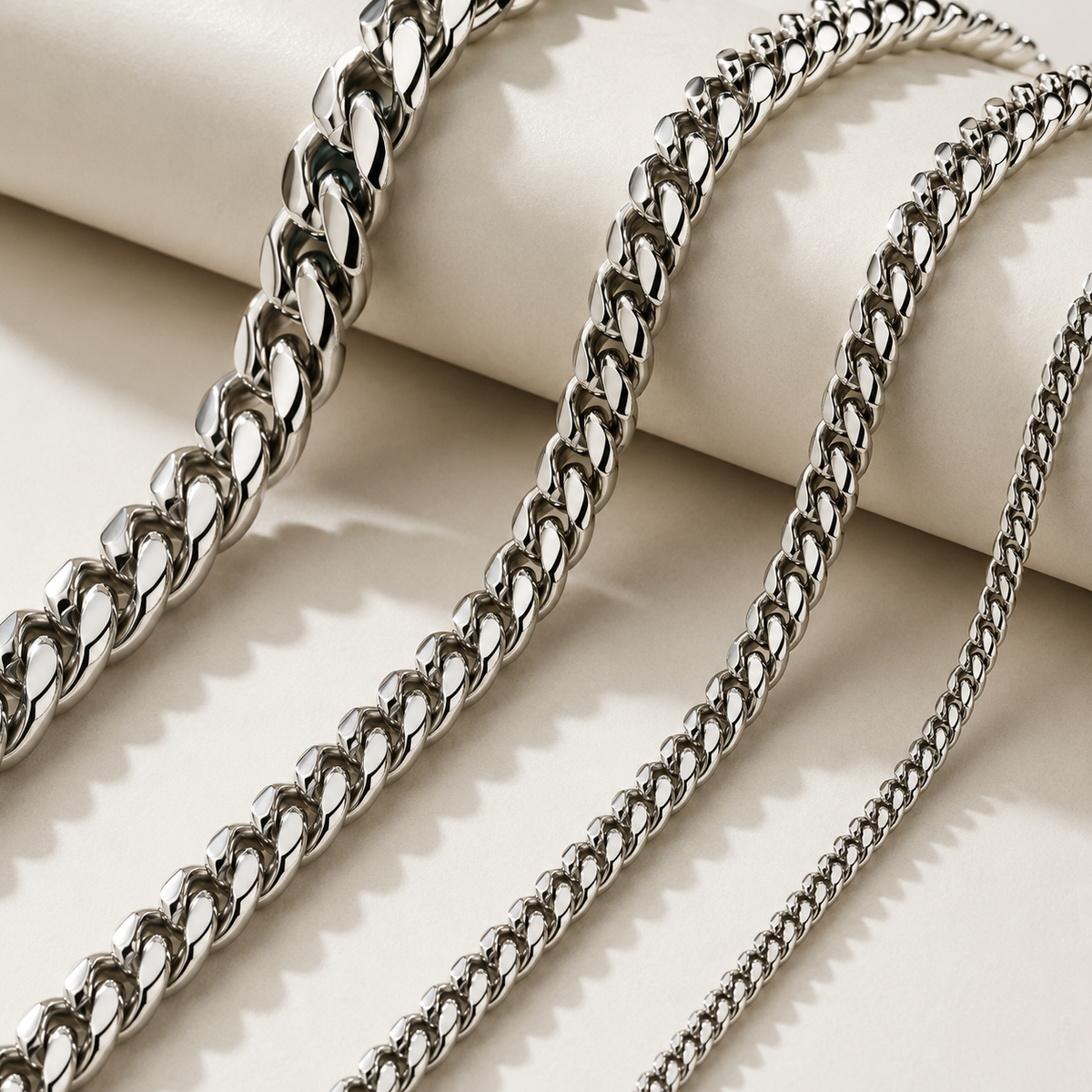 The Veyron Link Necklace